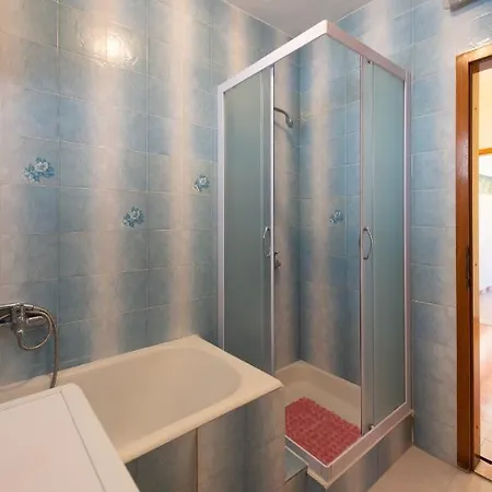 Apartment Ciovo With Beautiful View On Island *