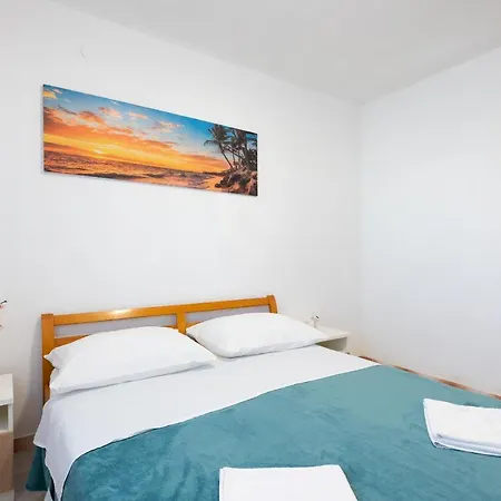 Penthouse With Private Jacuzzi And Sea View Appartement Trogir