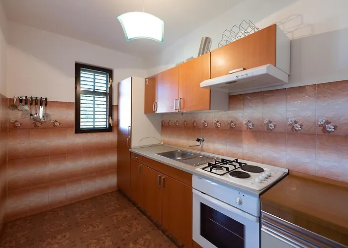 Penthouse With Private Jacuzzi And Sea View Trogir