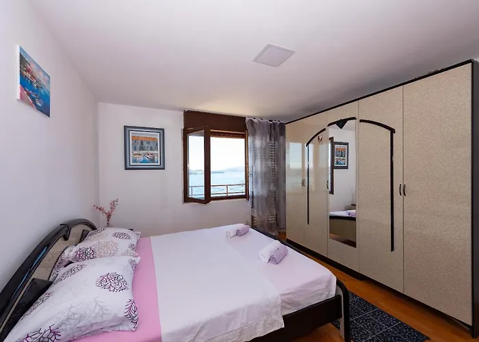 Penthouse With Private Jacuzzi And Sea View 公寓