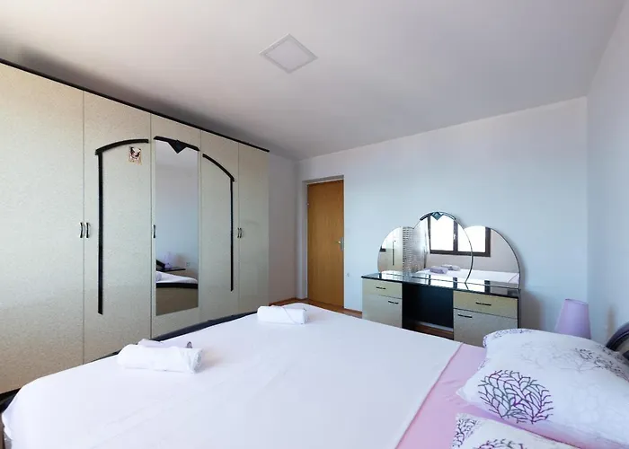 Penthouse With Private Jacuzzi And Sea View 公寓 特罗吉尔